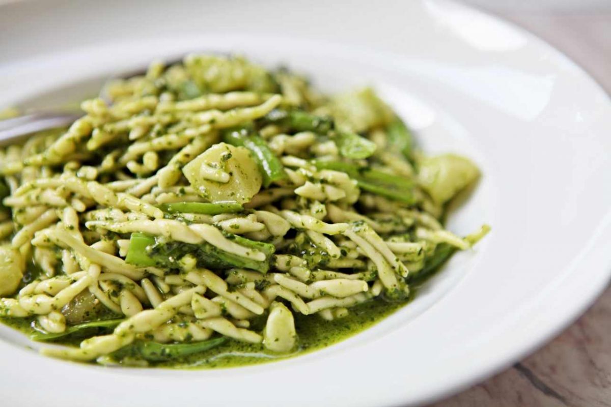 Ingin Makan Pasta Dengan Sensasi Berbeda? Coba Resep Pesto Pasta Ini ...